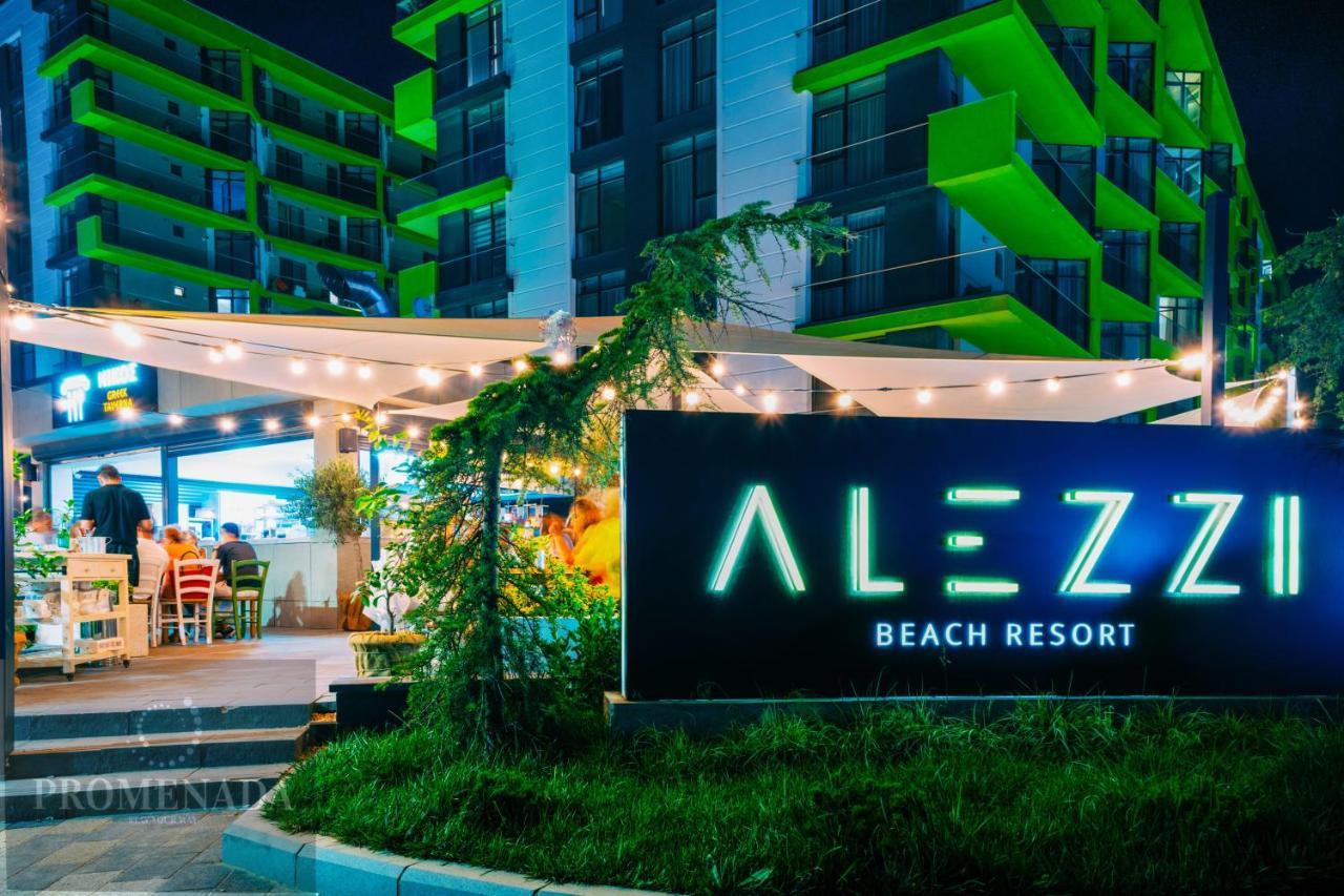 Sunfest Aparthotel Pool & Spa Mamaia Nord Navodari Exterior photo